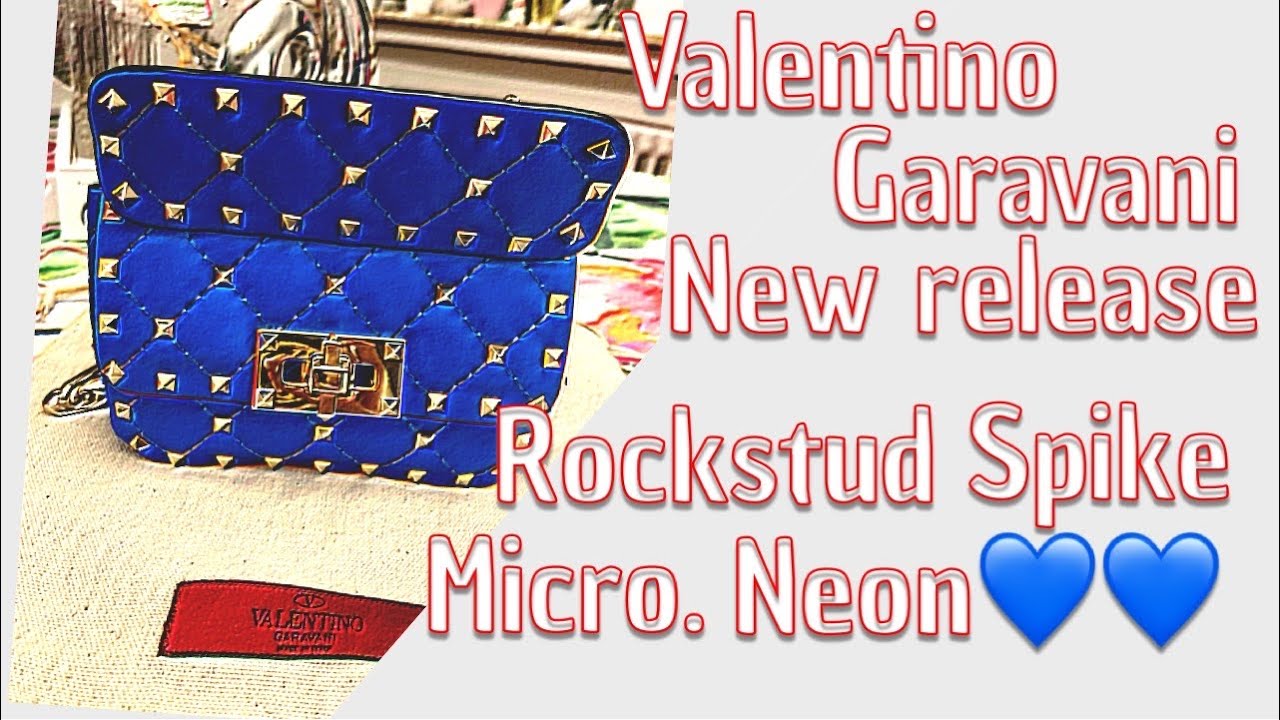 Valentino Garavani Rockstud Spike Bag micro neon💙💙💙unboxing and what fits inside