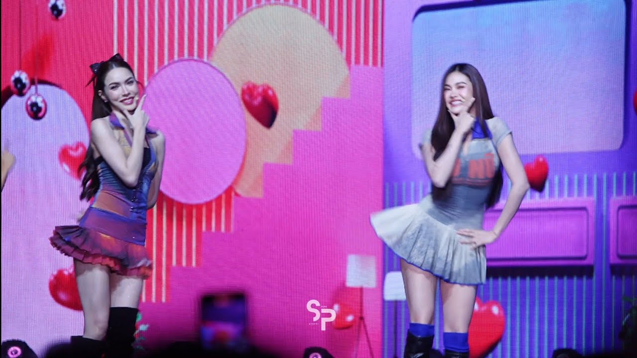 [Fancam 4K] 171124 พี่ชอบหนูที่สุดเลย - อิงฟ้า ชาล็อต #1stFamMeetENGLOTinBKK
