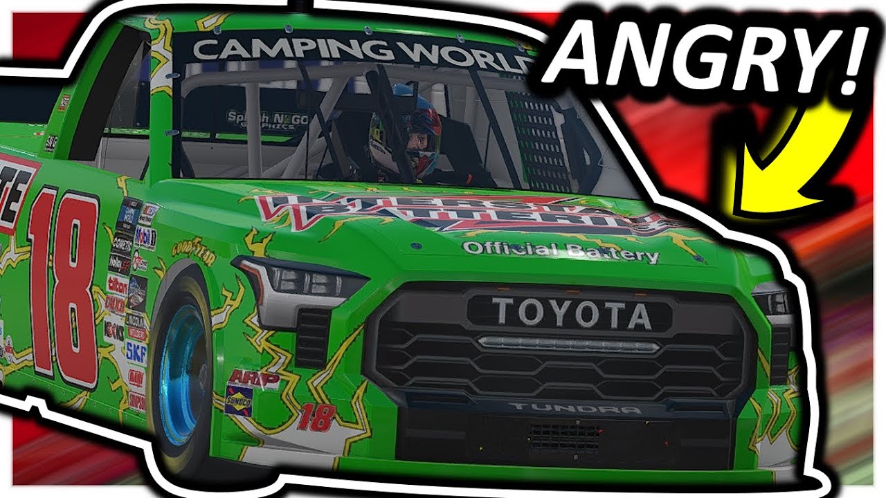 IRACING - THE BIGGEST ISSUE WITH IRACING!!! (*BLACK FLAGGED..*) | MARTINSVILLE