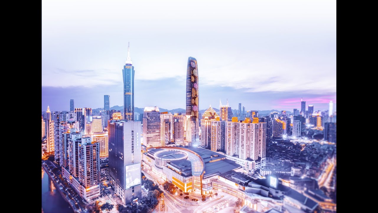 This is LuoHu, Shenzhen. 这里是深圳罗湖.
