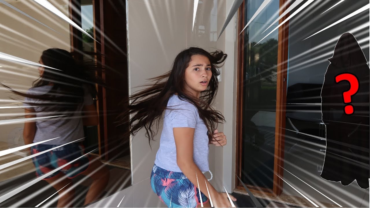 ME DEIXARAM SOZINHA EM CASA??? Home Alone, Story in the Children's house | Bela Bagunça