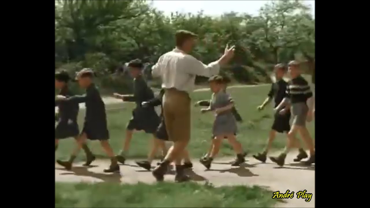 Bourvil Les enfants Fan Fan (du film Le trou normand 1952)