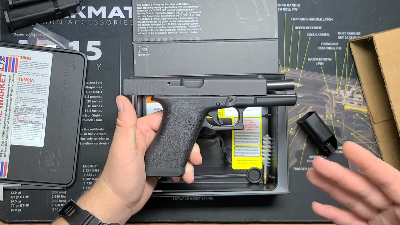 Glock 17 Gen 1 Reproduction Unboxing | Glock 17 Classic