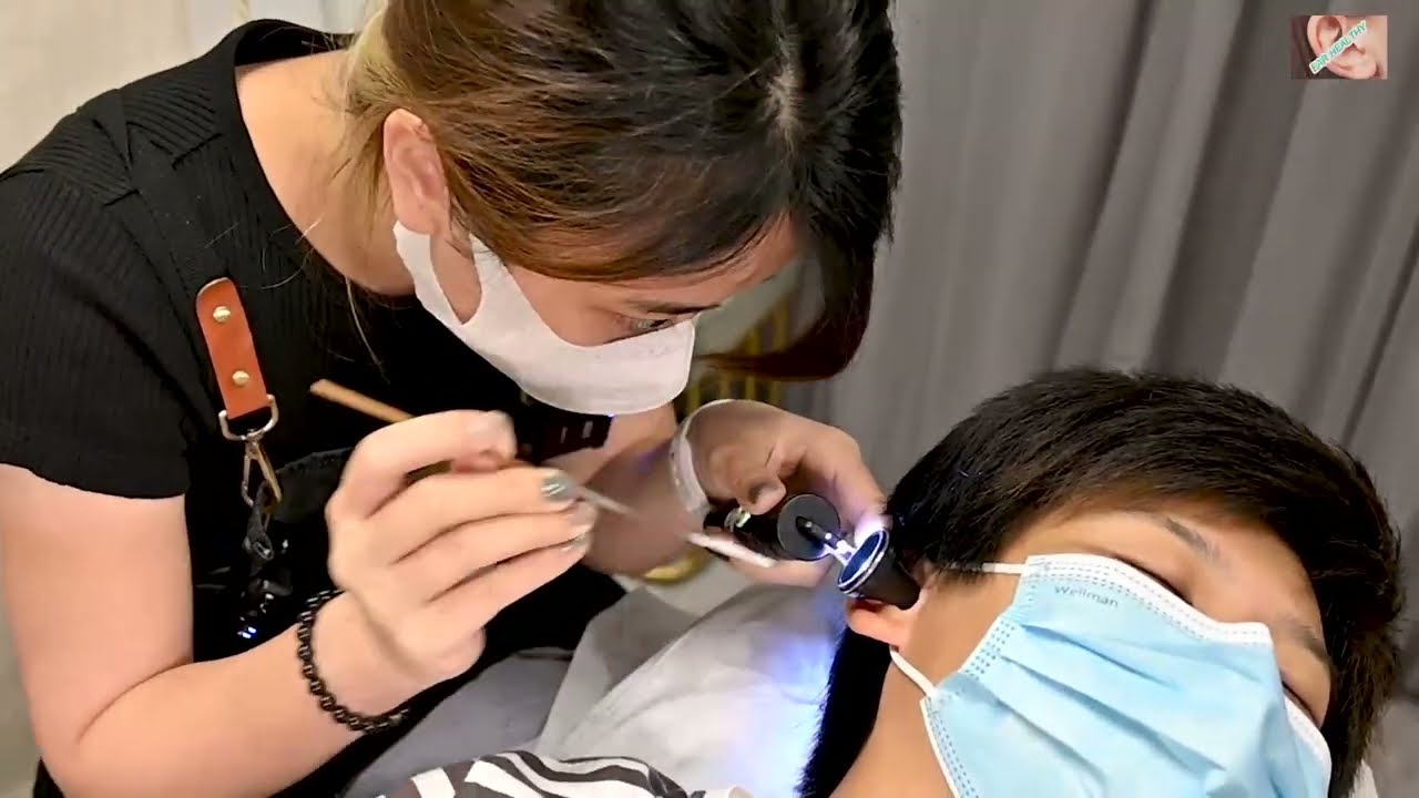 Oh.horen『耳かき店』をダブル 体験 - Taiwan Ear Cleaning treatment in Hong Kong