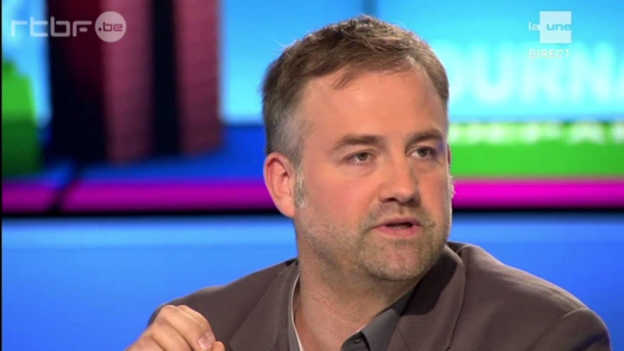 Dirk De Block, tête de liste PTB*PVDA+ à Molenbeek en débat avec les partis traditionnels