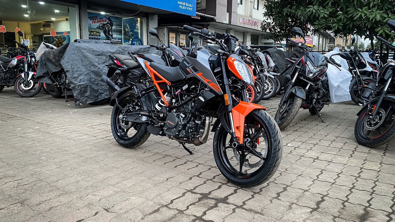 KTM Duke 160 Full Aggressive Look 2025 | KTM Vapi Gujarat Showroom
