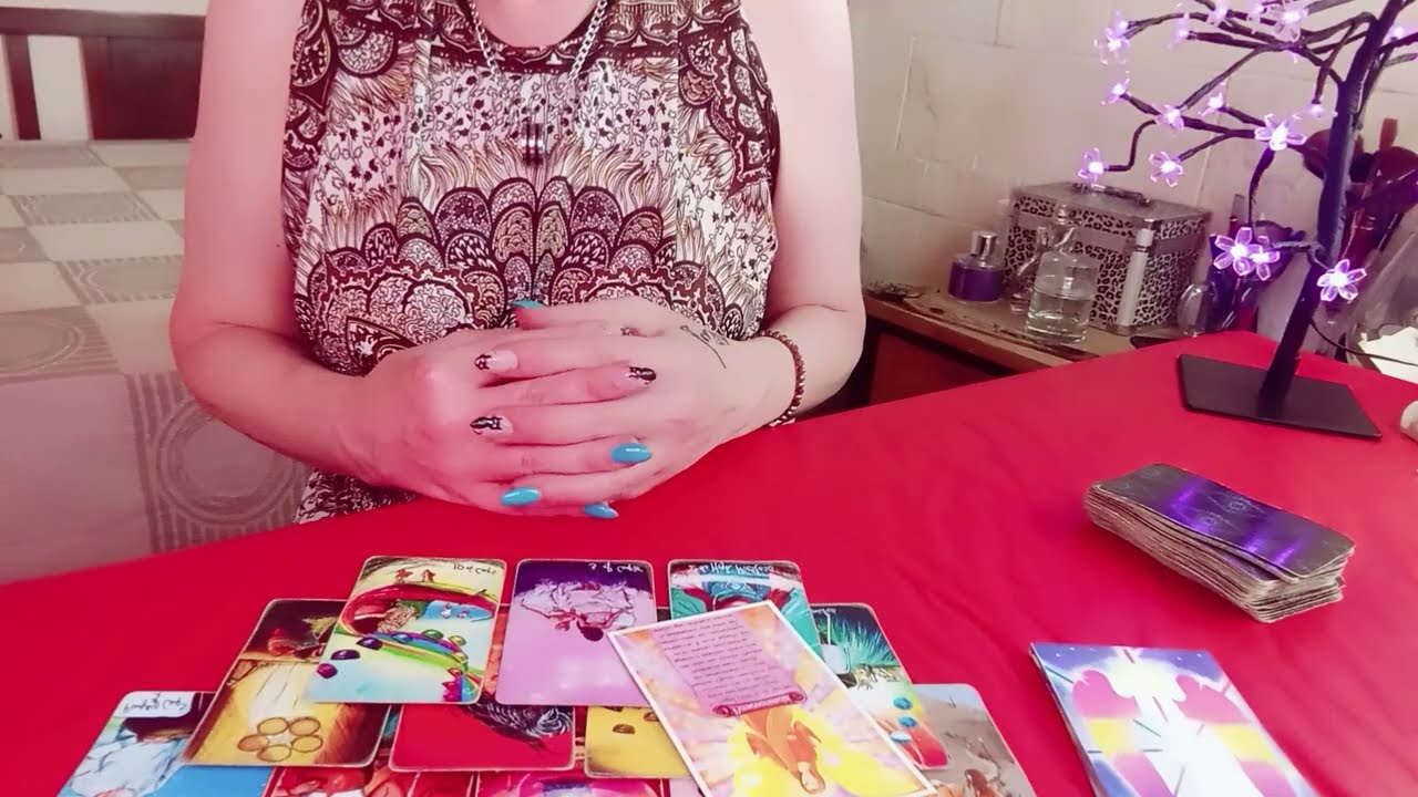 LOS VIGILAN A VOS Y A ÉL. 🥸 TODO UN CONJUNTO DE PERSONAS PARA SEPARARLOS #tarotb minuto 8:00