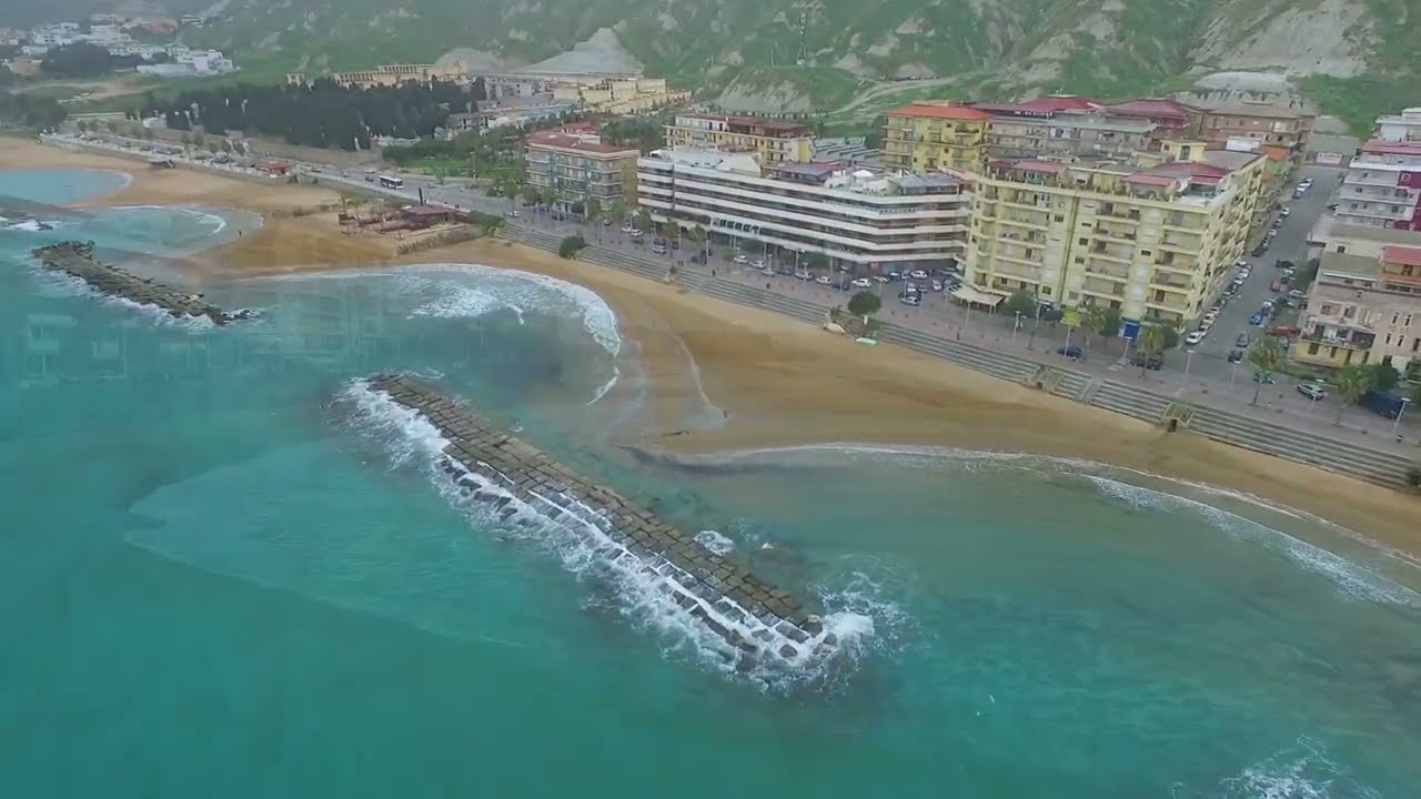 Crotone come non l’avete mai vista - Calabria Italia 🇮🇹 vista 🛩 drone By Antonio Lobello uGesaru