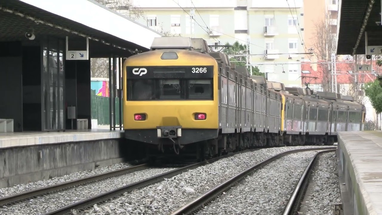 Suburbanos da Linha de Cascais na zona de São João e Estoril - Primeiras filmagens da nova câmara 4K