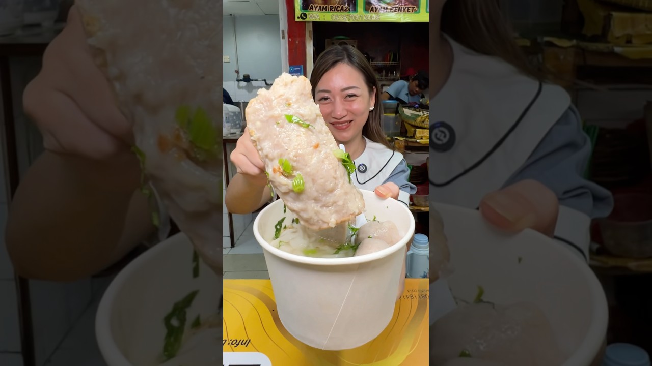 BLOK M MEMANG GAK PERNAH DIEM YA .. NIH YG BARU BAKSO SAPI KHAS SINGKAWANG