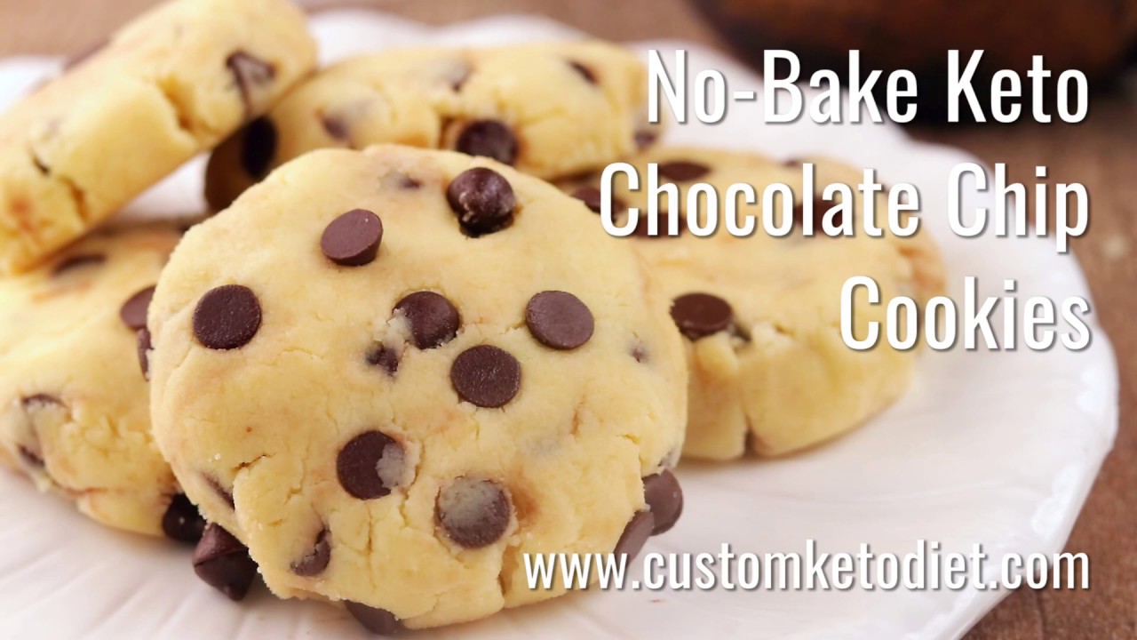1 Minute Keto Chocolate Chip Cookies | Easy Soft and Chewy Low Carb Chocolate Chip Cookie Recipe