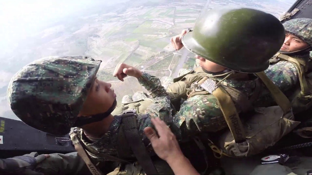MILVLOG # 18 Airborne Combat Jump Earning your USMC Gold Wings Patch
