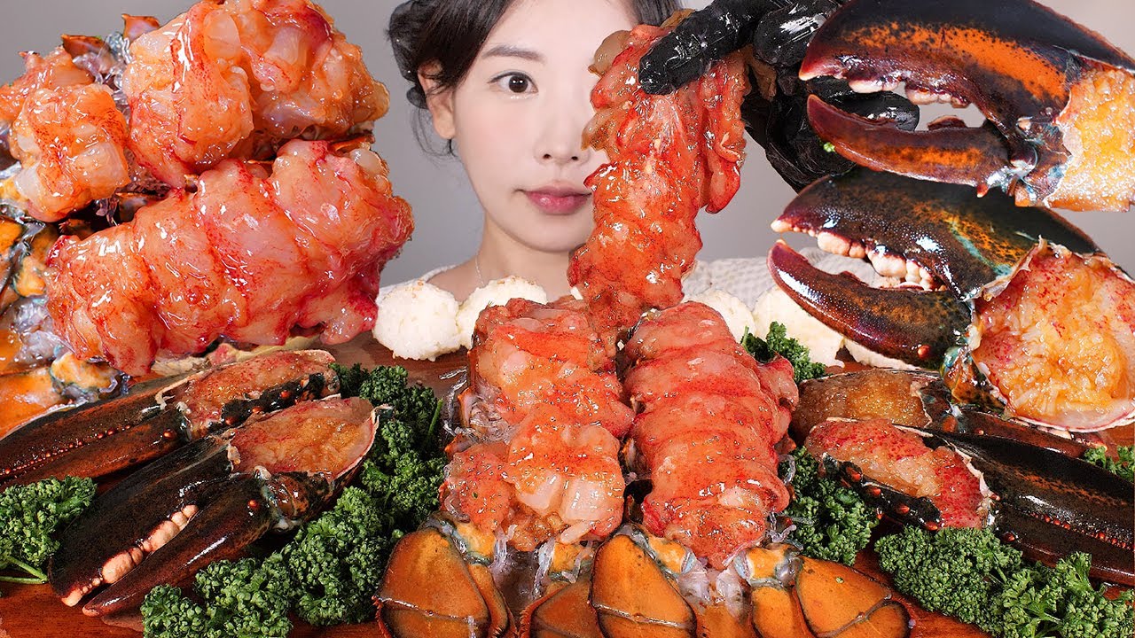 Я положил живой лобстер в соевый соус SOY SAUCE MARINATED RAW LOBSTER [eating show] mukbang