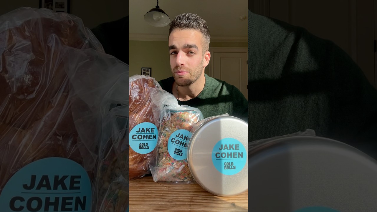 Trying Kosher dessert from Goldbelly #dessert #foodreview @Goldbelly