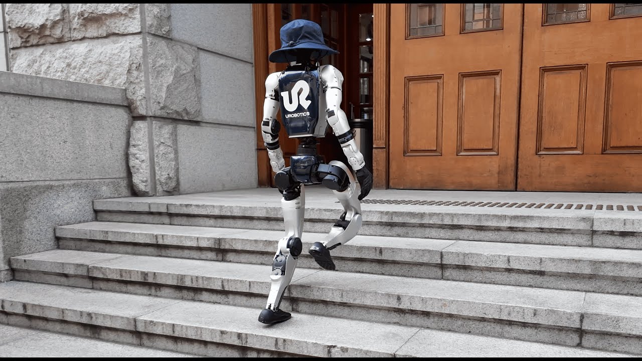 Humanoid meets URobotics