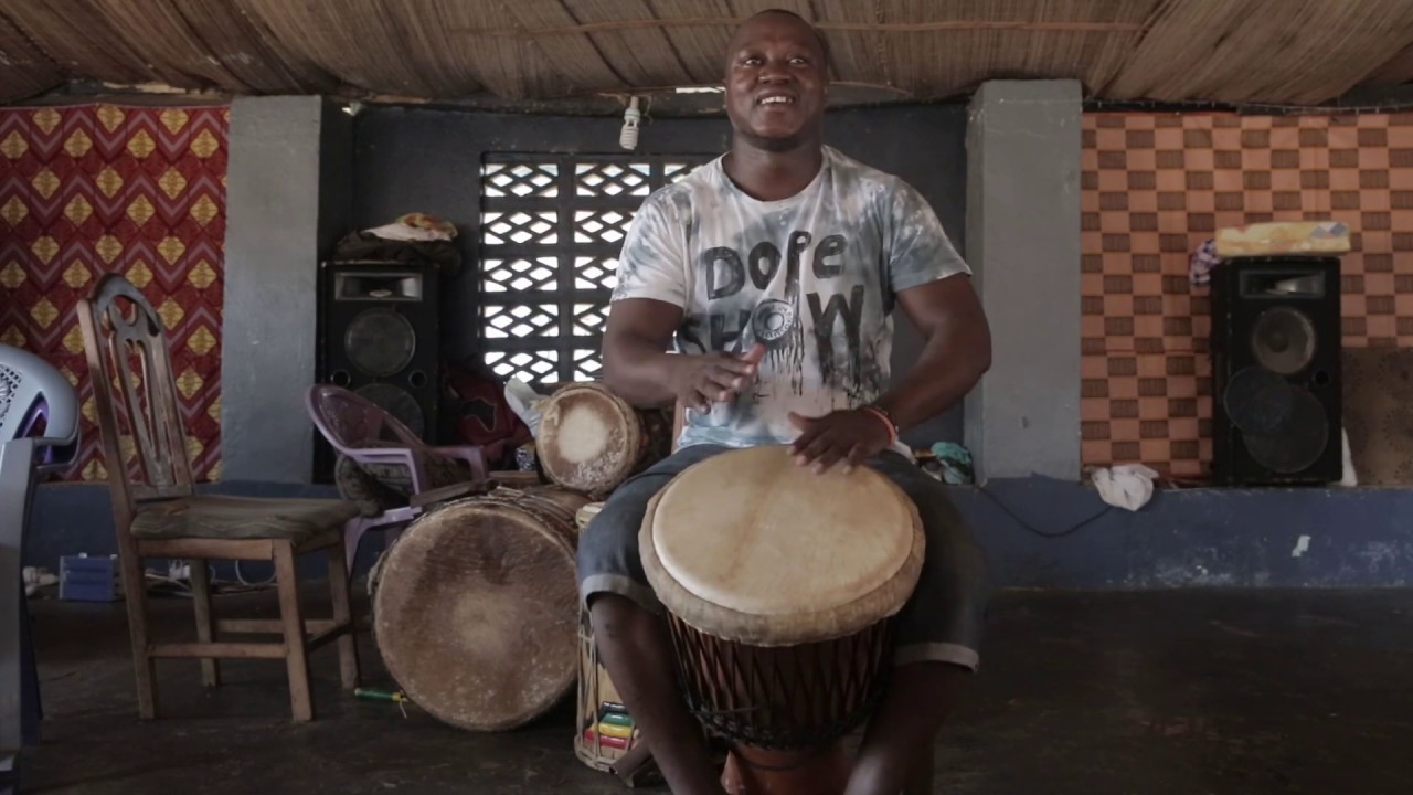Mohamed Bangoura djembe kan