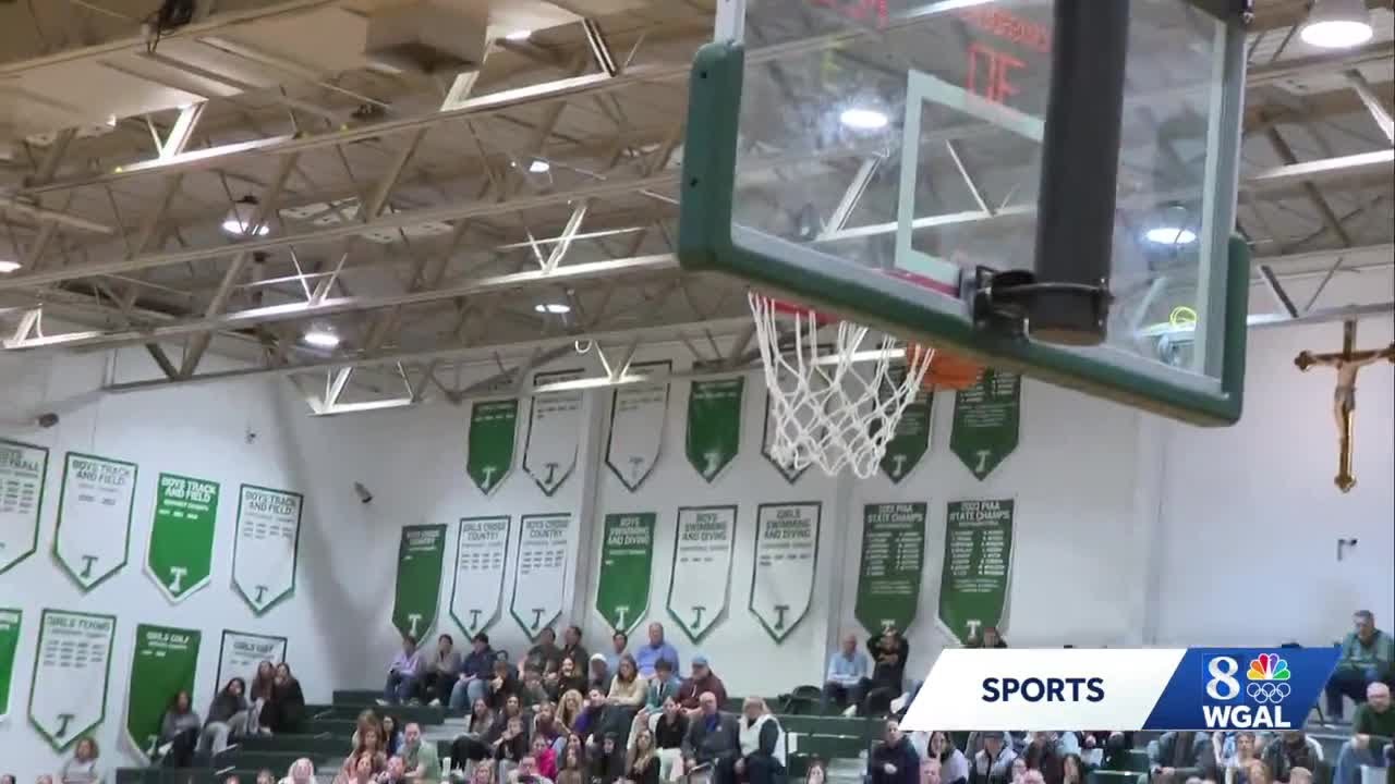 District 3 boys' and girls' high school basketball tournaments continued Friday