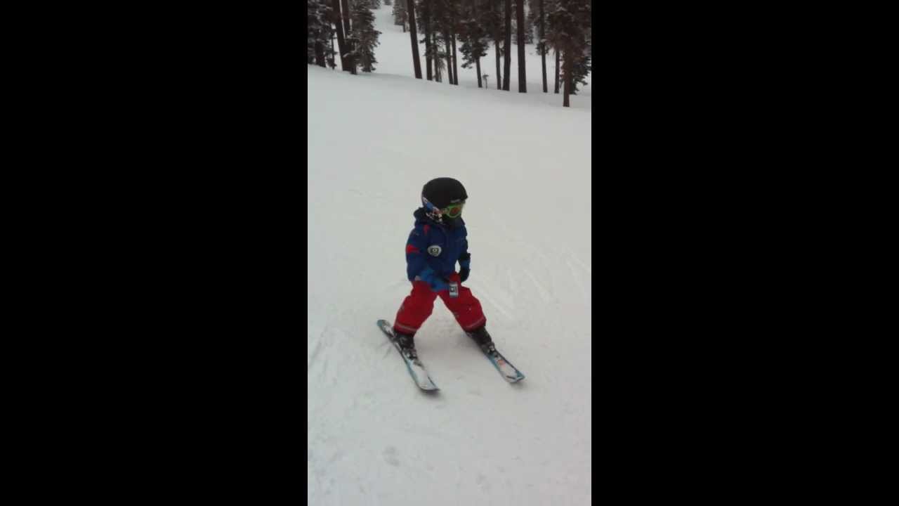 AMAZING !! 4 yr old destroys mountain - HUGO