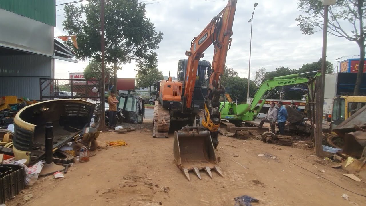 Siêu phẩm doosan dx 2011 về bãi LH 0777444445