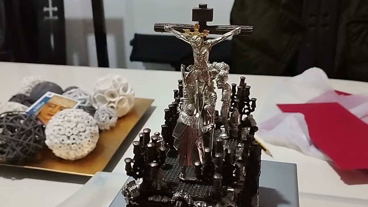Restaurando mis Pasos de la Semana Santa de Sevilla en miniatura de metal 2023 🙏🕯️