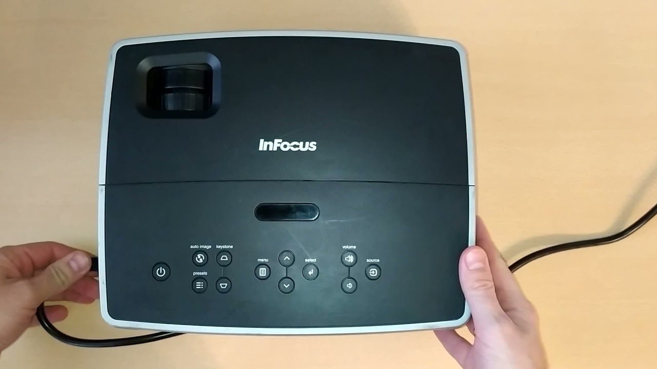 Краткий обзор проектора INFOCUS IN2104