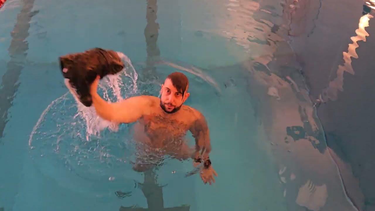 Wassertreten und Atemtechnik beim Entkleiden - Entkleiden nach dem Kleiderschwimmen Part 4
