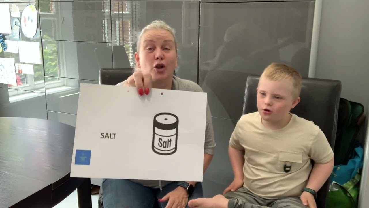 Makaton for ‘SALT’ 🧂