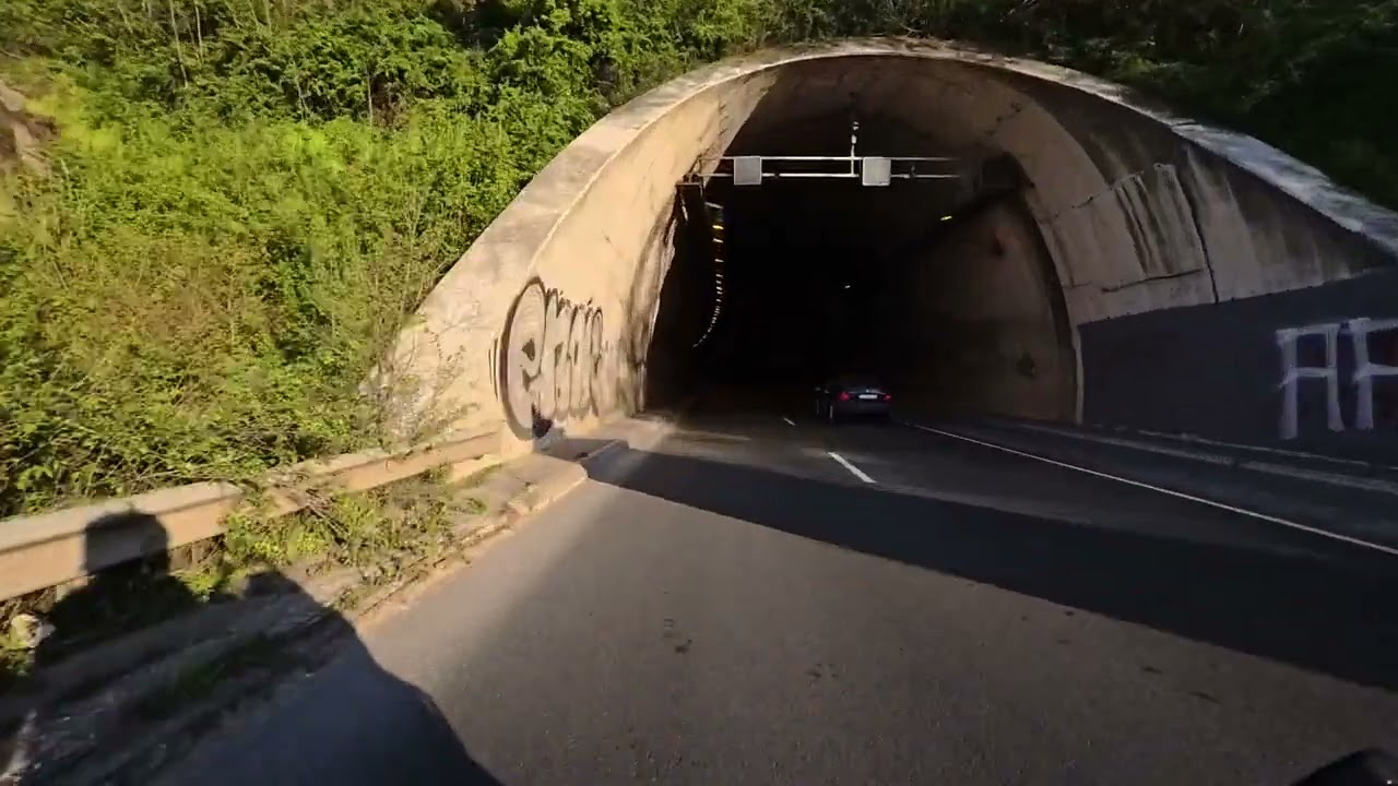 First video with INSTA360 ACE PRO 2 on BMW C400 GT in 4K Video