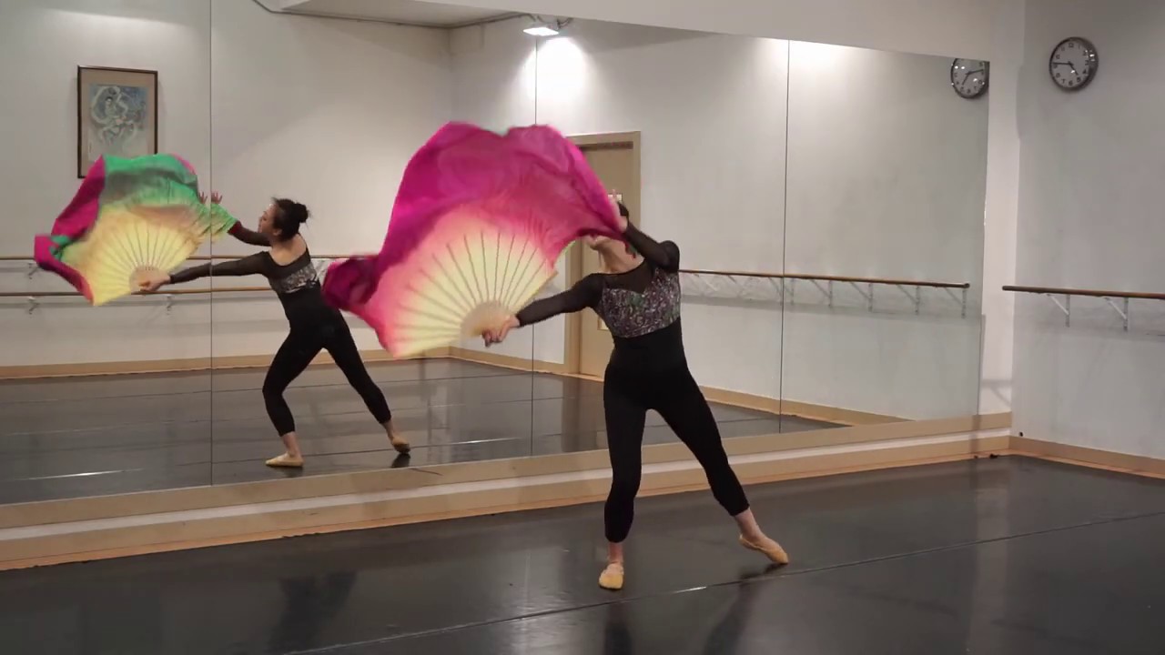 Beautiful fan dance tutorial