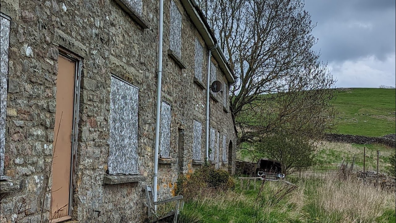 Abandoned Unseen Farm house ~ UK