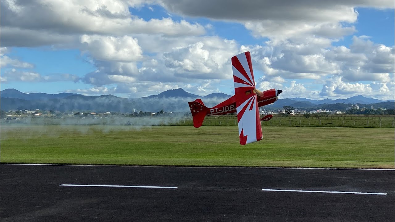 Citabria Pilot 50% - Piloto Lucca Cirio - 36º Fesbraer - Asas do Vale - Gaspar/SC