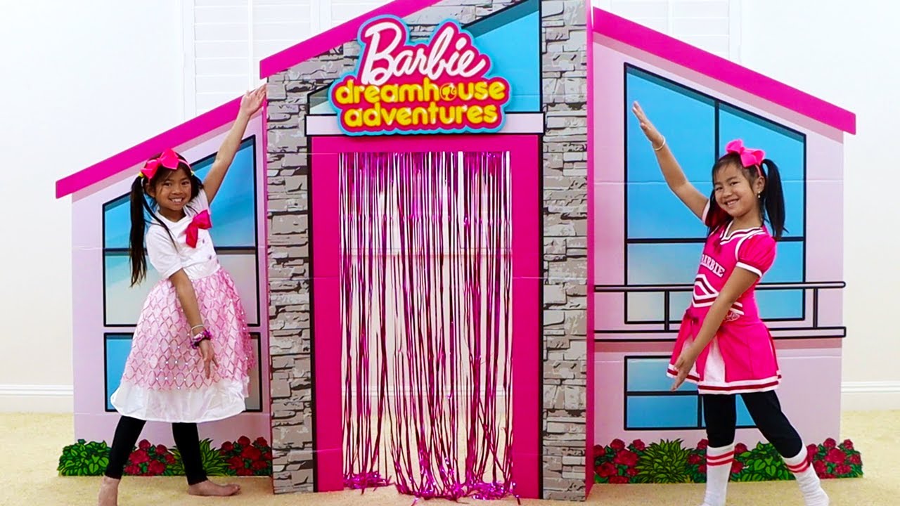 Emma & Jannie Pretend Play with Giant Cardboard Barbie Playhouse and Girl Toys