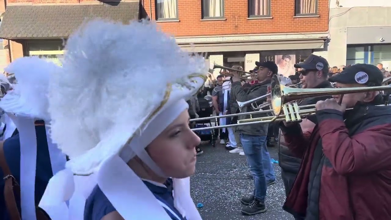 CARNAVAL D’HOUDENG 2025 - PAYSANS - ELOI À CHARLEROI