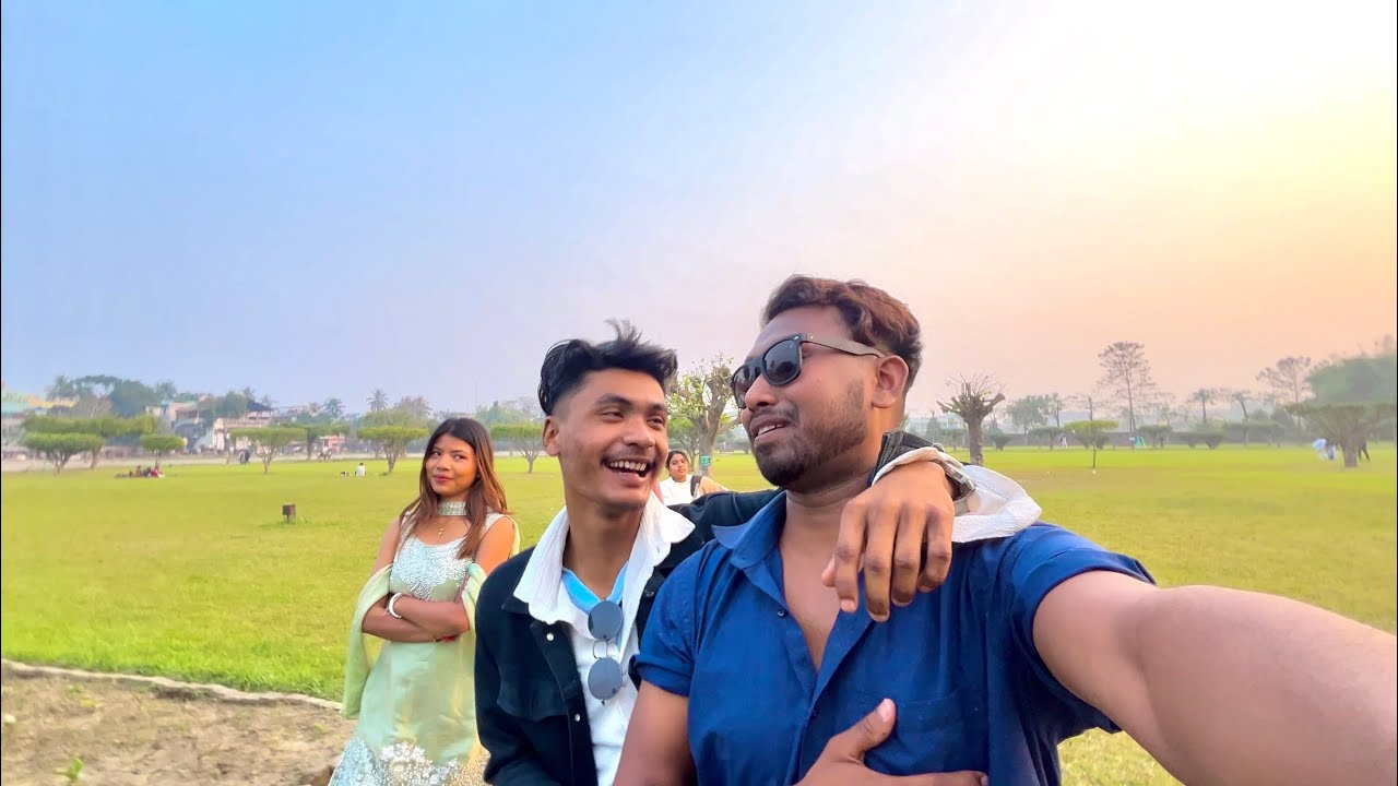 Ajka Mis Barnali & RB Subrata Camera Kori Dilug 