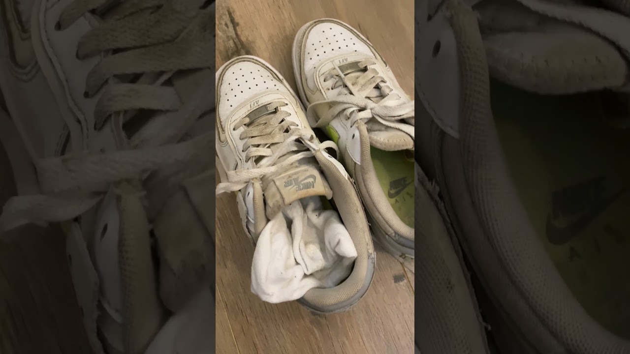 My girlfriend smelly Nike Af1 shadow 39