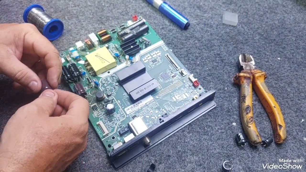 Tv tcl 43s615 reiniciando tive que mais foi resolvido