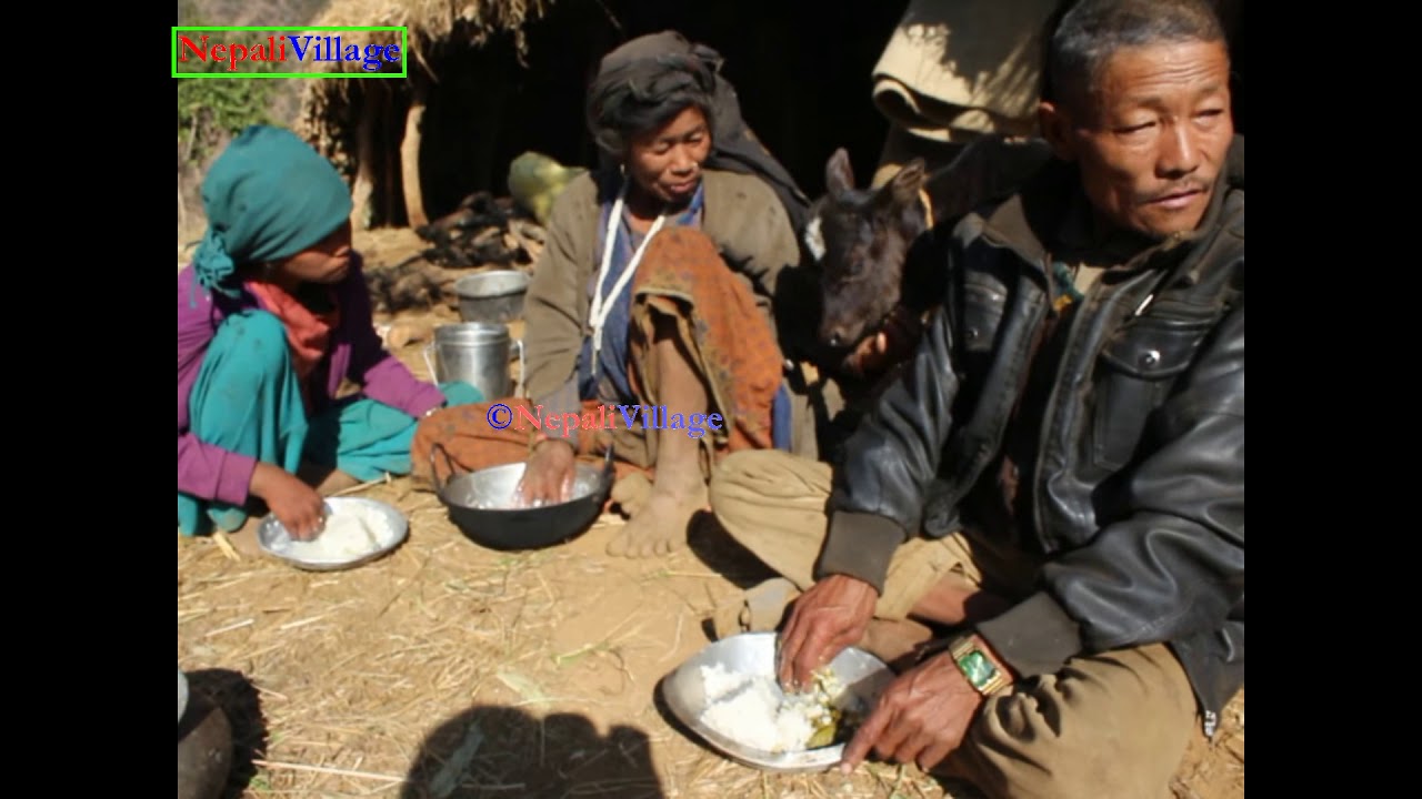 Group gathering in village ll Rural life ll Primitive life ll