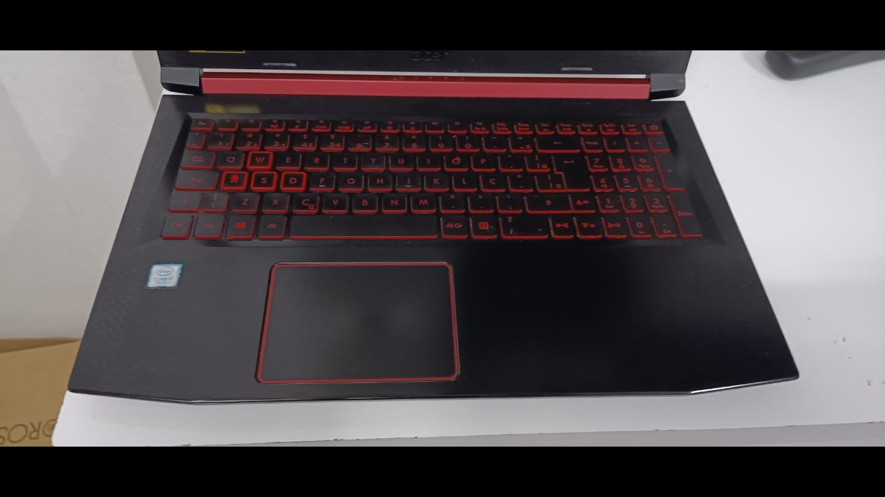 COMO DESMONTAR E FAZER MANUTENÇÃO E INSTALAÇÃO DE UM SSD NO NOTEBBOK GAMER ACER  NITRO 5 AN-515