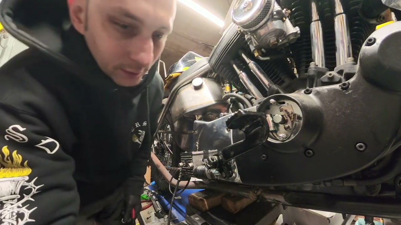 EDR Chopper progress: Foot controls and fender bracing 
