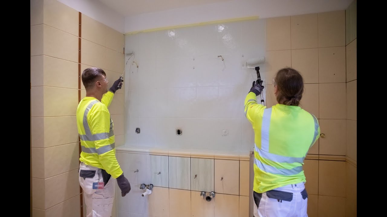 Kaip perdažyti senas vonios sienų ir grindų plyteles?