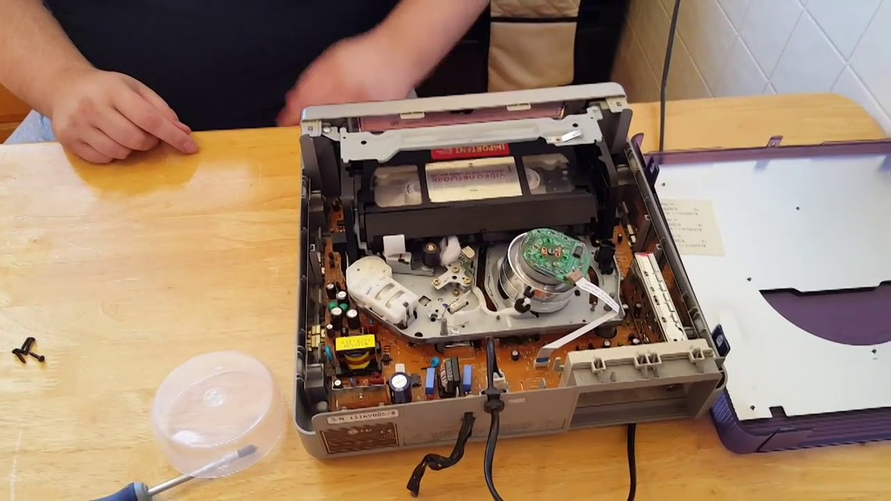 How to Clean And remove mold from VHS tapes Using A spare VCR