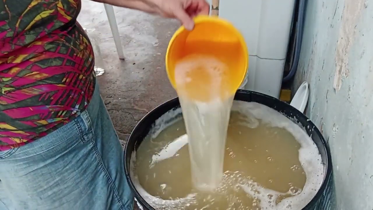 # Sabão líquido de sal açúcar e vinagre,fiz mais de cem litros
