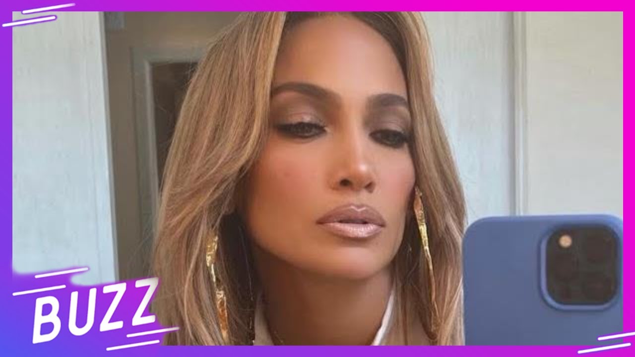 Jennifer Lopez le dice ‘adiós’ a su tinte caramel con un tinte rosa | Buzz