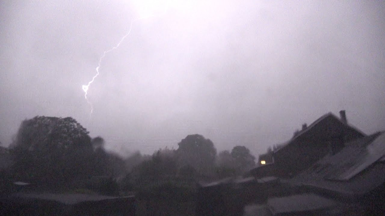 Onweer 6 september 2024 en blikseminslag dichtbij (close lightning strike Belgium)