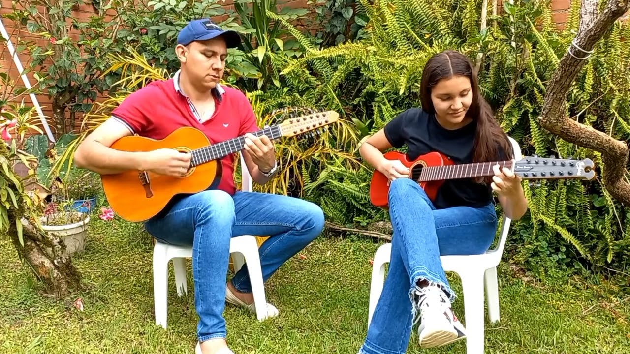 Trago a los músicos, rumba criolla del maestro Emilio Sierra interpretado por Camila Osorio.