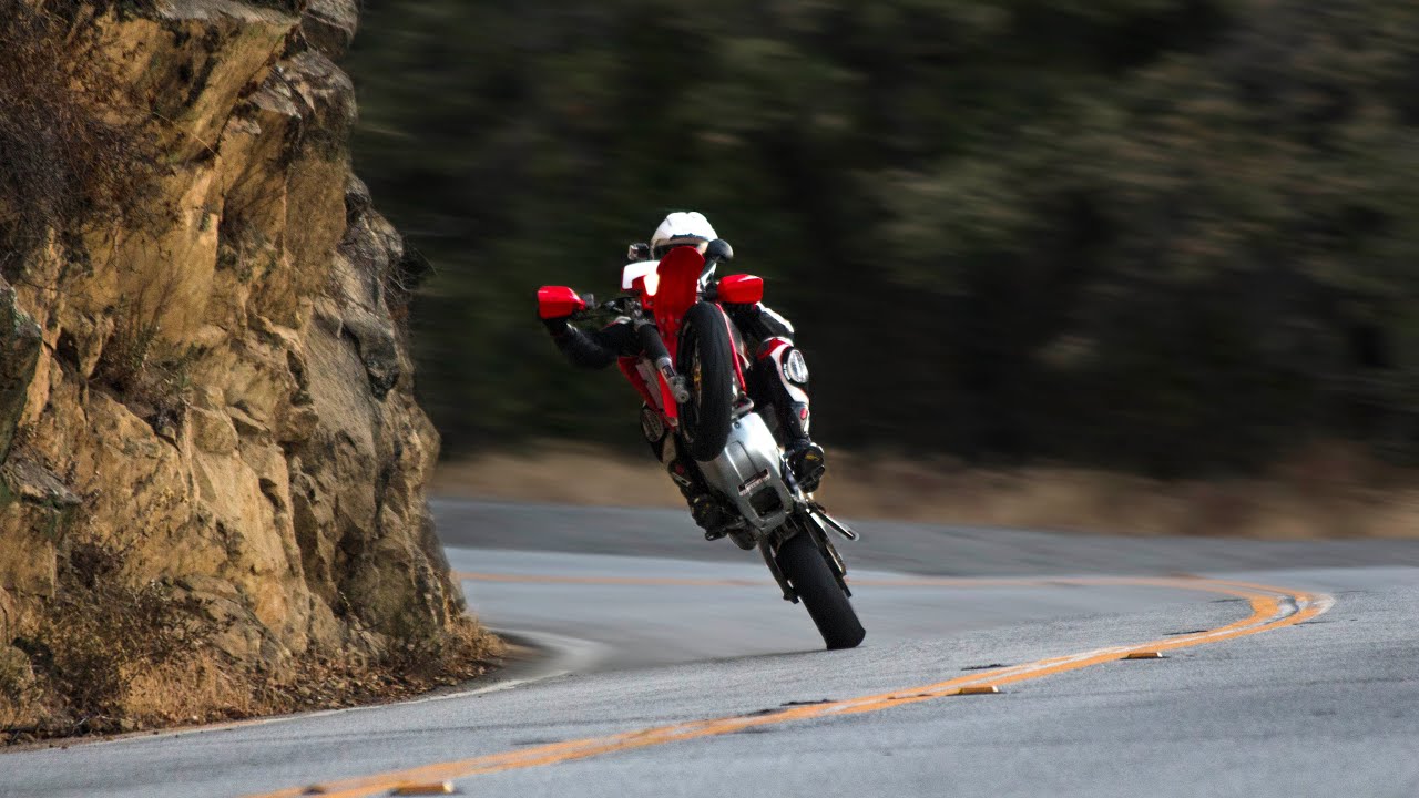 INSANE SUPERMOTO CANYON RUN
