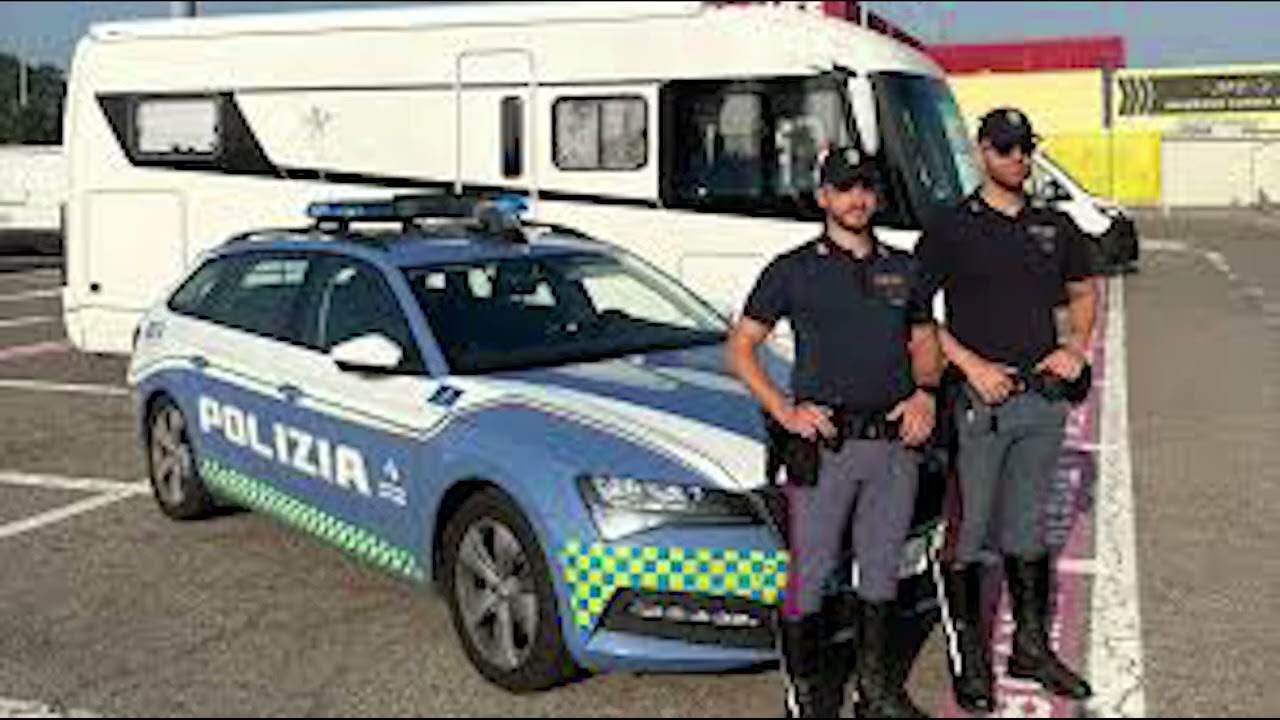 Noto. Stretta della Polizia contro i furti nelle auto dei turisti: due arresti a Vendicari
