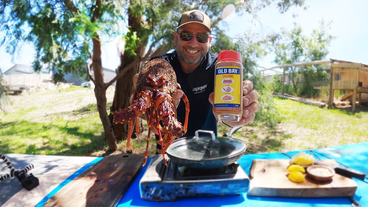 How to Catch CRAYFISH by hand & How to Cook CRAYFISH - Old Bay dry rub -  Southport - Tasmania