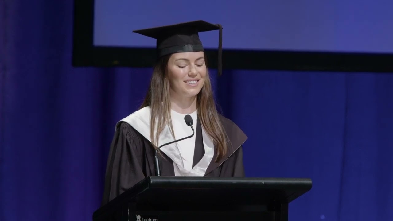 UniSQ Toowoomba Graduation Ceremony Valedictorian -  Lauren Gribble