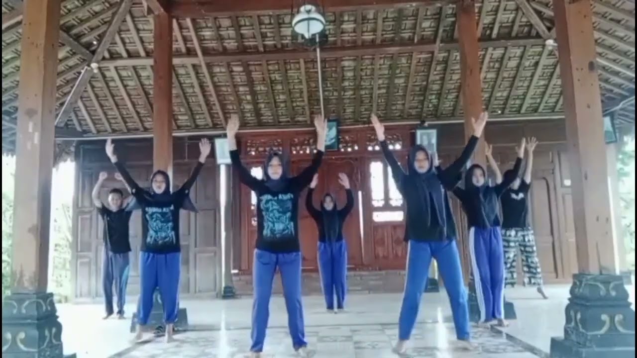 Senam anak indonesia hebat SMK N 1 SAPURAN